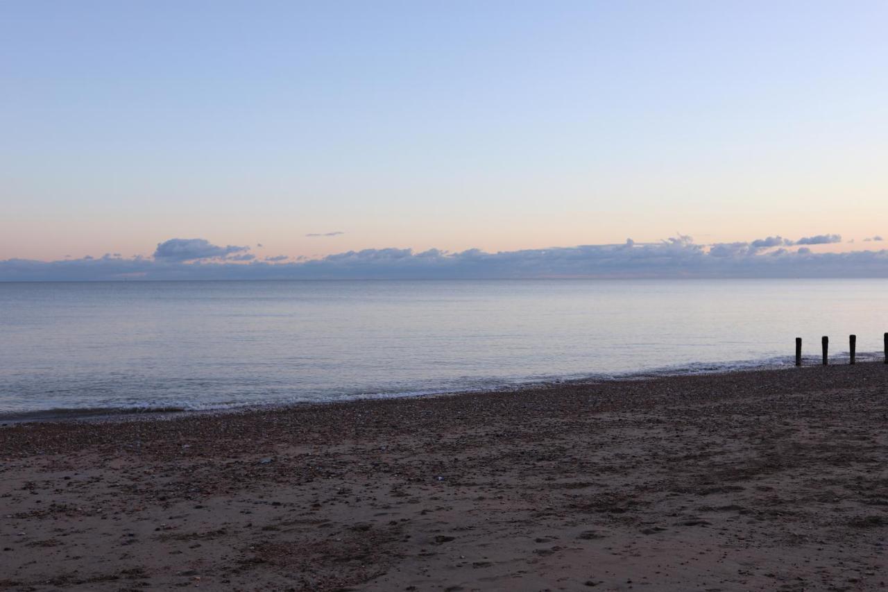 Beautiful 4 Bed Beach House Pevensey Exterior photo